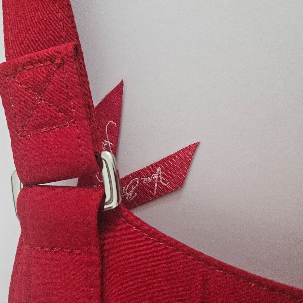 NWT Vera Bradley Mailbag Crossbody in the Tango Red Retired Pattern - Picture 11 of 16